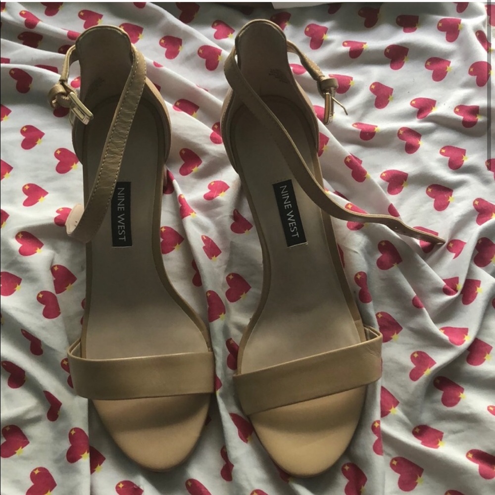 Beige Nine West Heels